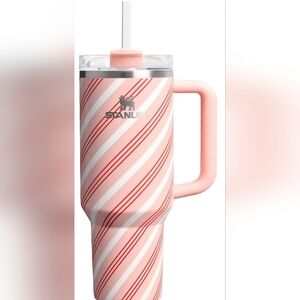 **NEW** Stanley 40 oz Tumbler STRAWBERRY TWIST, Target Holiday Exclusive
